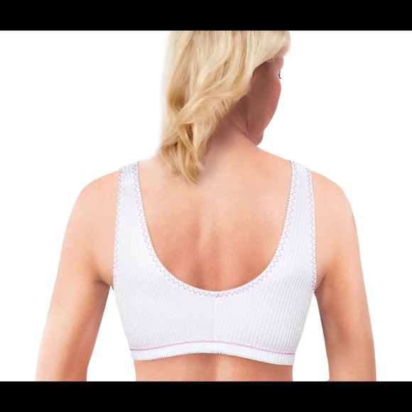 Doctors' Choice Comfort Bra®
Safely and comfortably shapes, lifts and supports - Picture 4 of 5